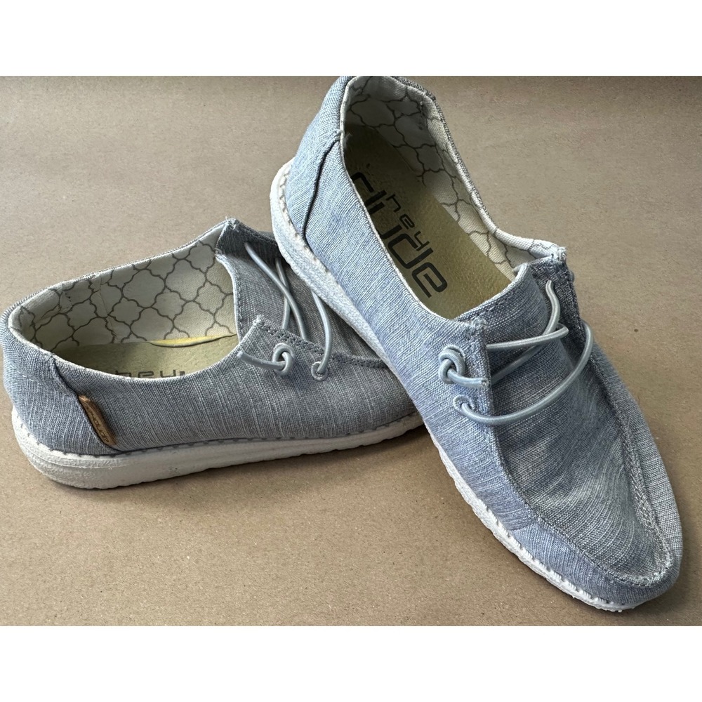 Hey Dude Wendy Youth Linen Grey Slip On Moccasin Shoes Size 1 EU 33